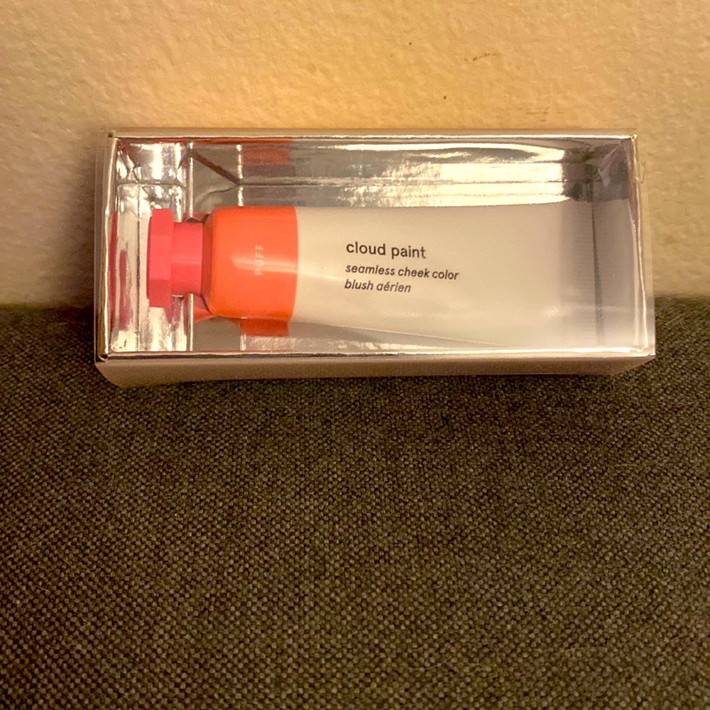 Glossier Cloud Paint in Puff!